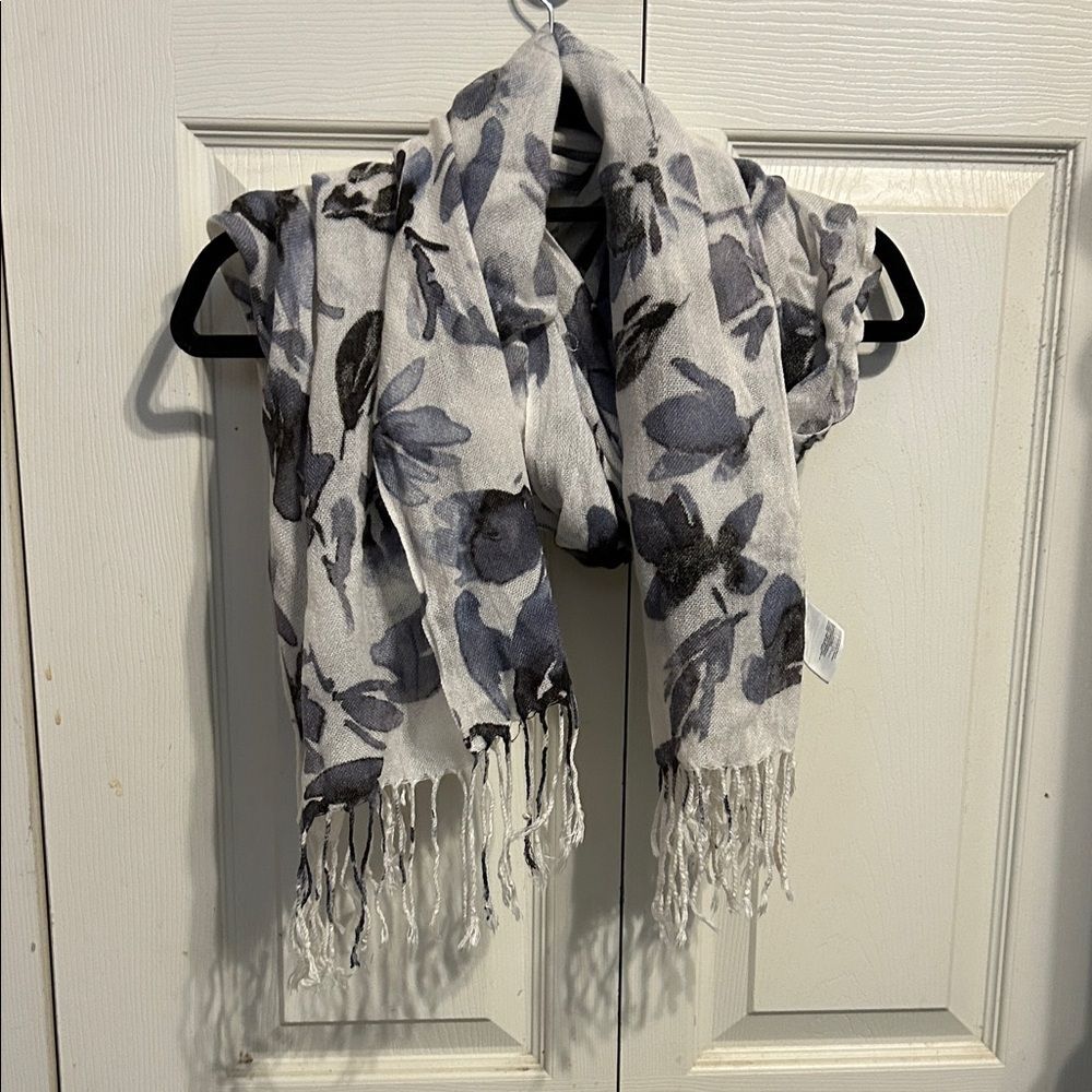 H&M One Size Fits All Floral Fringe Scarf Cream Gray Navy Blue Fringe Neutral